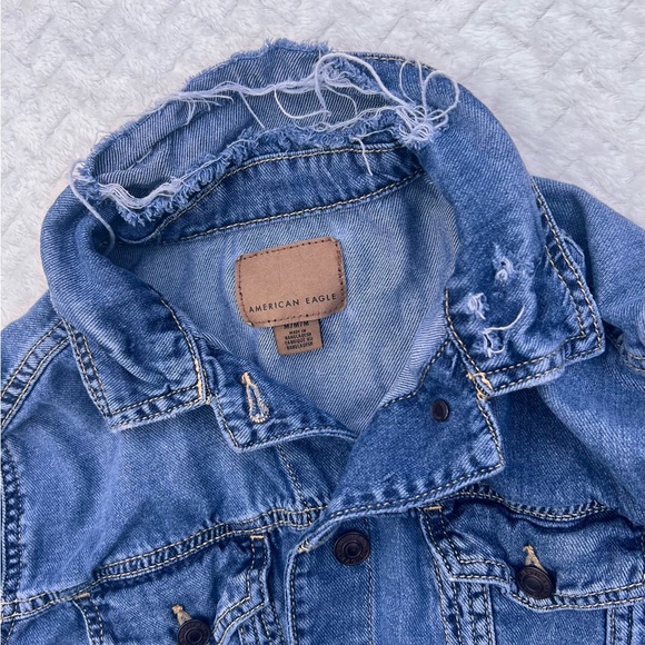 AEO Y2K Distressed Denim Women’s Medium Blue Jean Summer Jacket Normcore - Picture 6 of 11